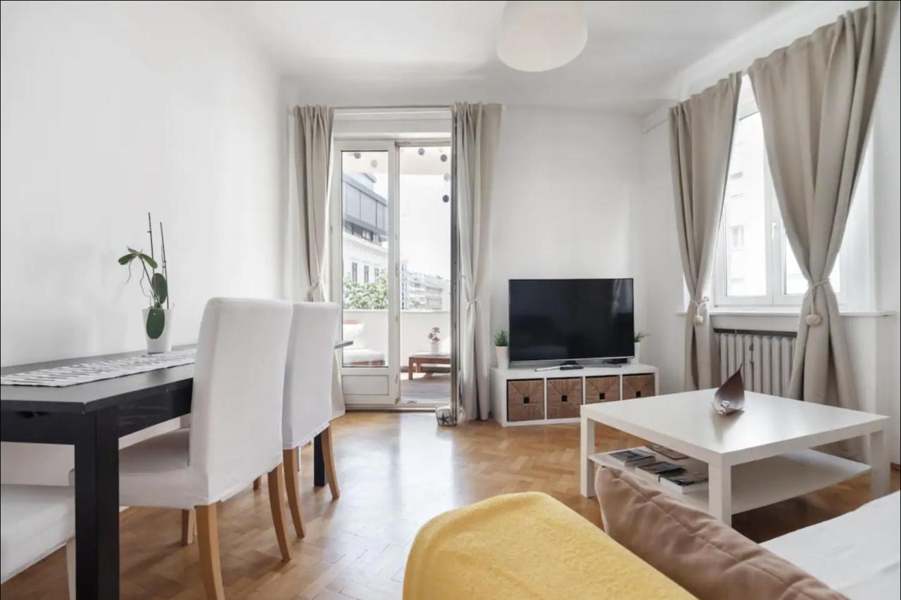 Balcony Oasis Operastreet Apartamento Viena